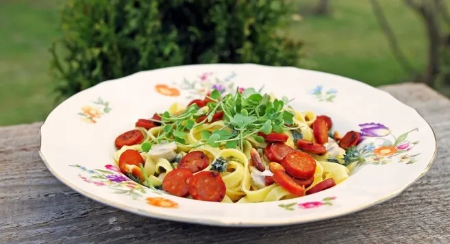 Snellman All Natural -makumatka Chorizo -nokkospasta