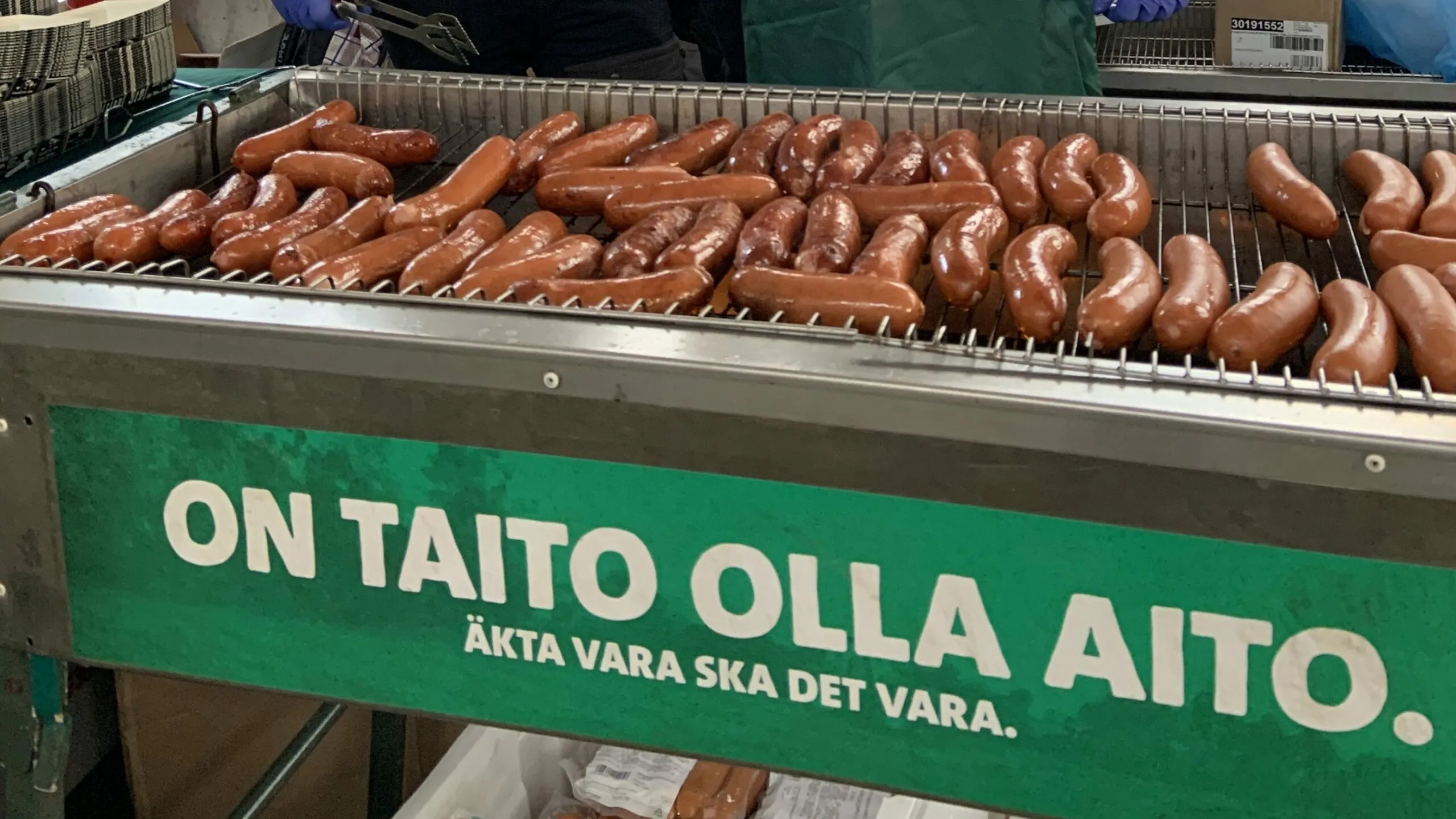 Snellmanin makkaroita omalla grillillä.