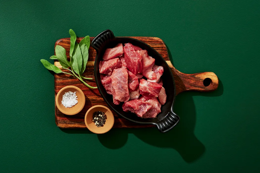 Tärnat kött av lantgris 400 g