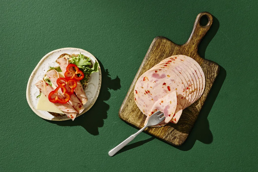 Uppskärningskorv med emmental-paprika 130 g